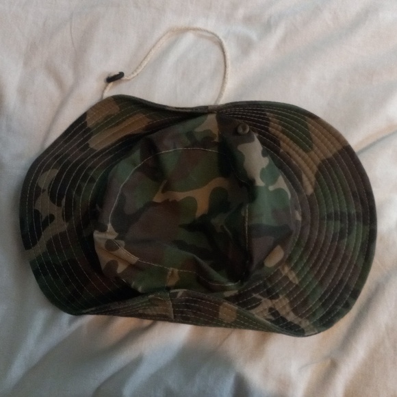 Hat - Picture 2 of 3